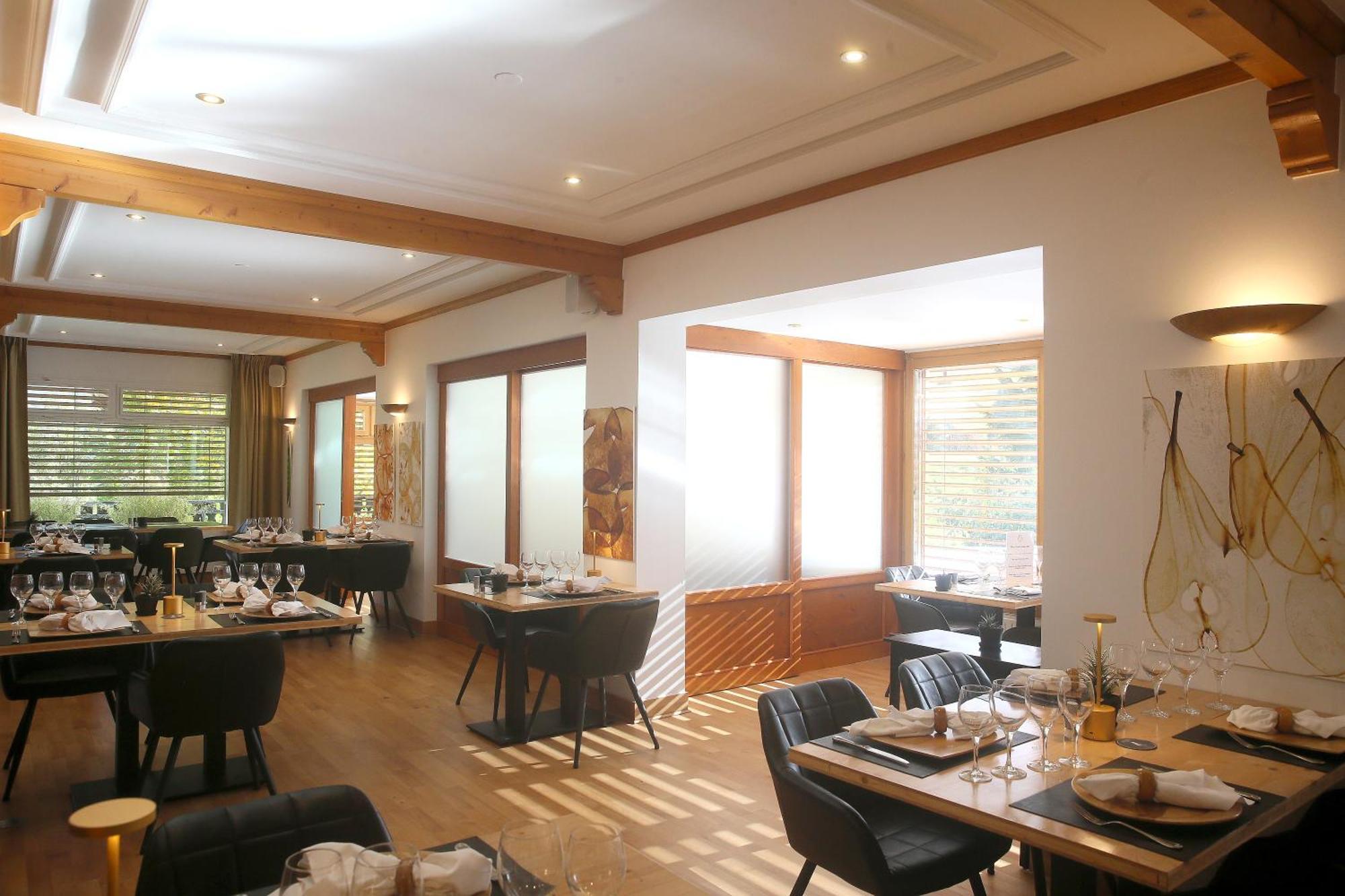 Hotel Restaurant La Buffe อูทรองส์ ภายนอก รูปภาพ