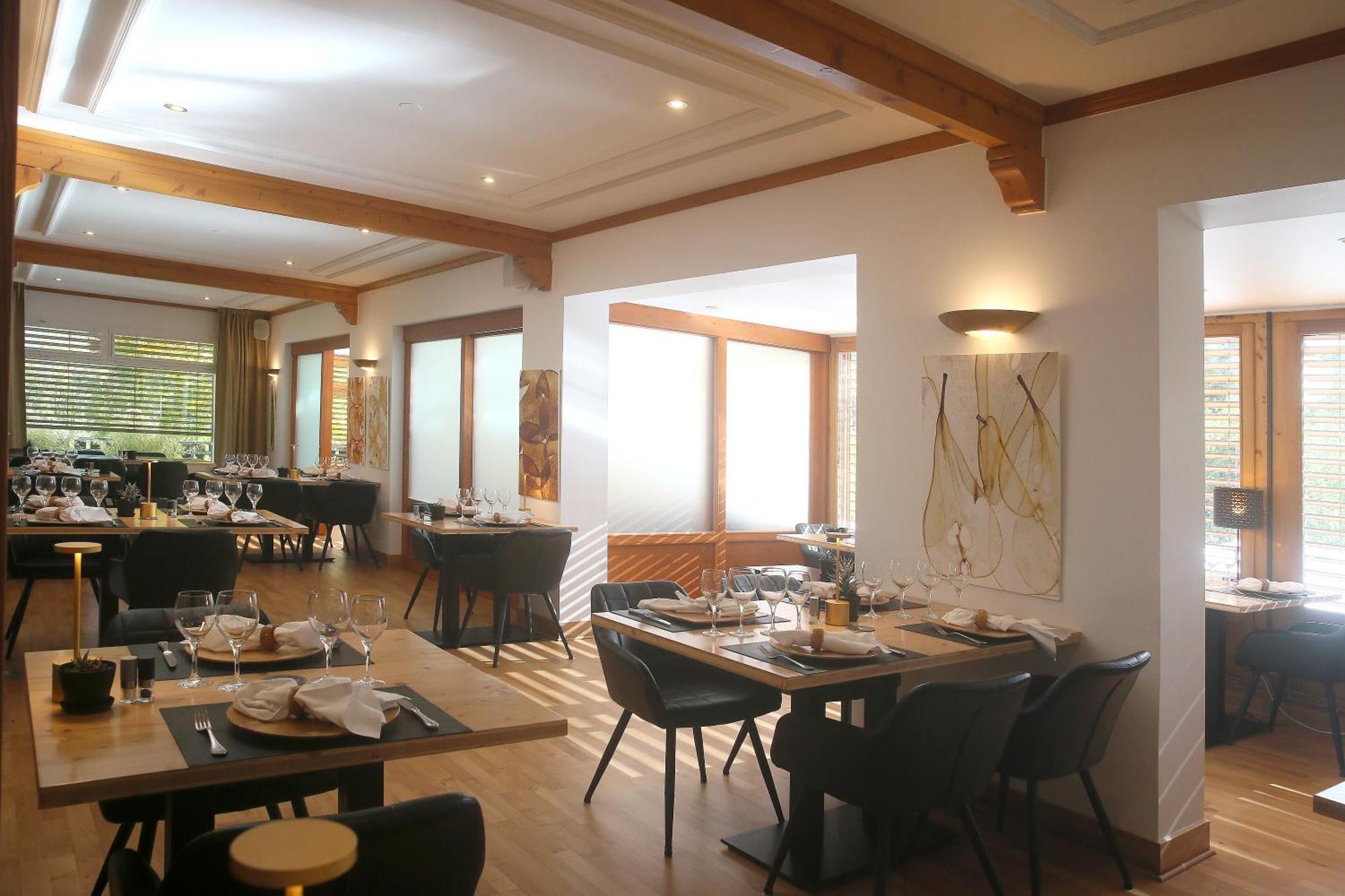 Hotel Restaurant La Buffe อูทรองส์ ภายนอก รูปภาพ