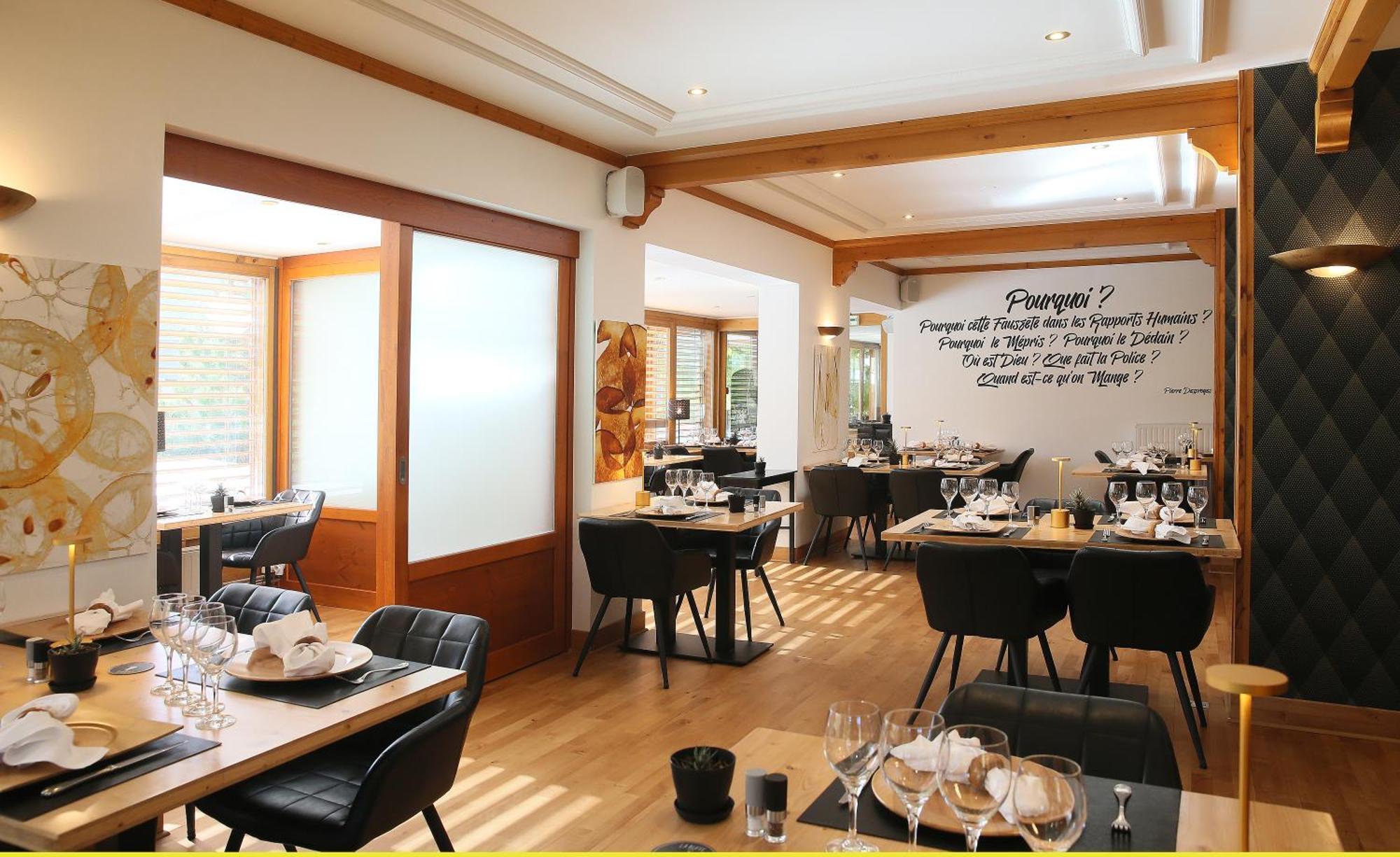 Hotel Restaurant La Buffe อูทรองส์ ภายนอก รูปภาพ
