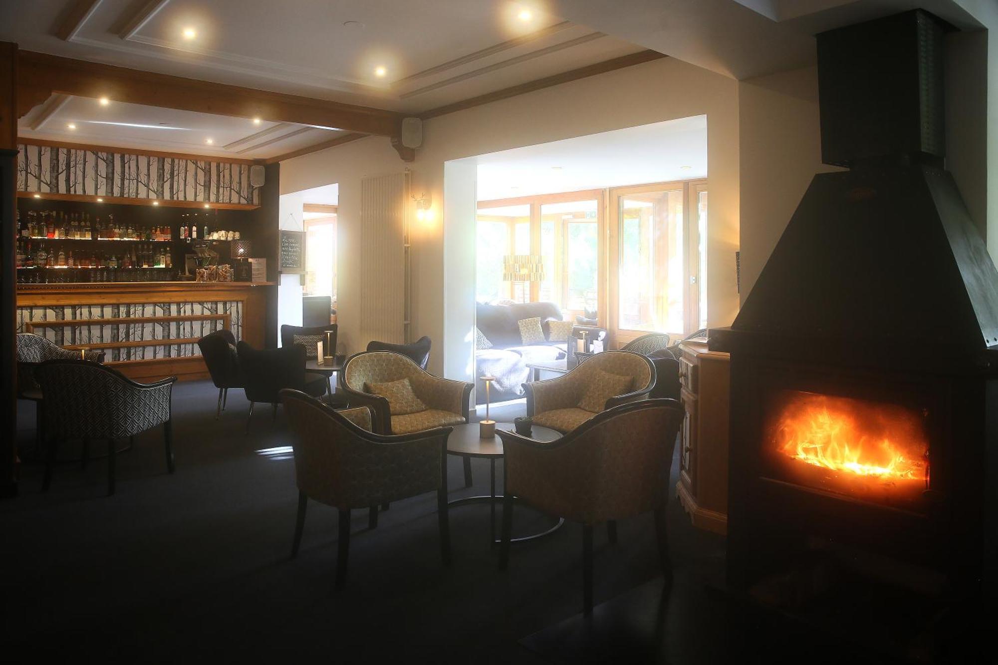 Hotel Restaurant La Buffe อูทรองส์ ภายนอก รูปภาพ
