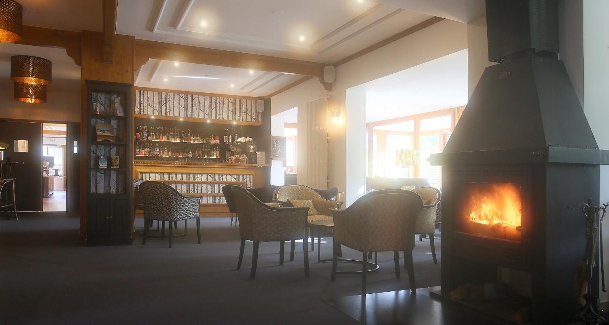 Hotel Restaurant La Buffe อูทรองส์ ภายนอก รูปภาพ
